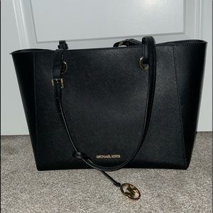 Michael Kors Tote